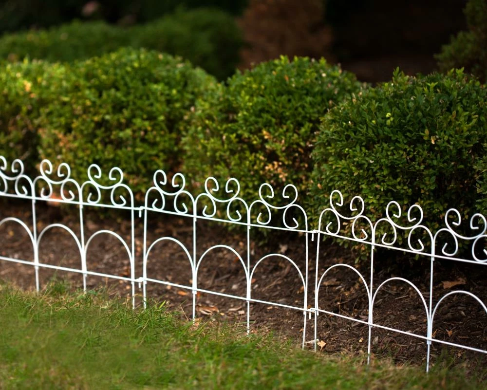 Garden Accents Edging 14-in H x 8-t L White Scroll Folding Fence 2 Garden Accents Edging 14-in H x 8-t L White Scroll Folding Fence - Image 2