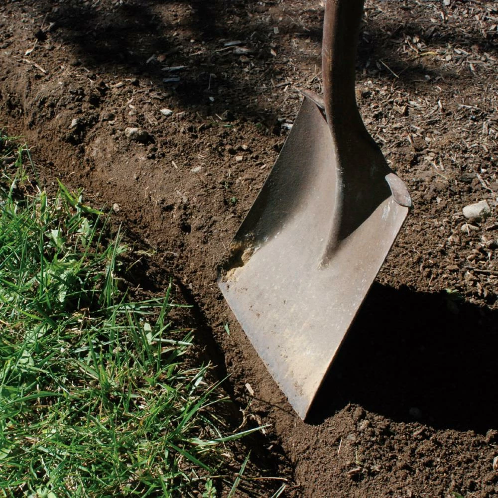 EasyFlex Pound-In Landshark 20-ft Black Plastic Landscape Edging Roll 2 EasyFlex Pound-In Landshark 20-ft Black Plastic Landscape Edging Roll - Image 2