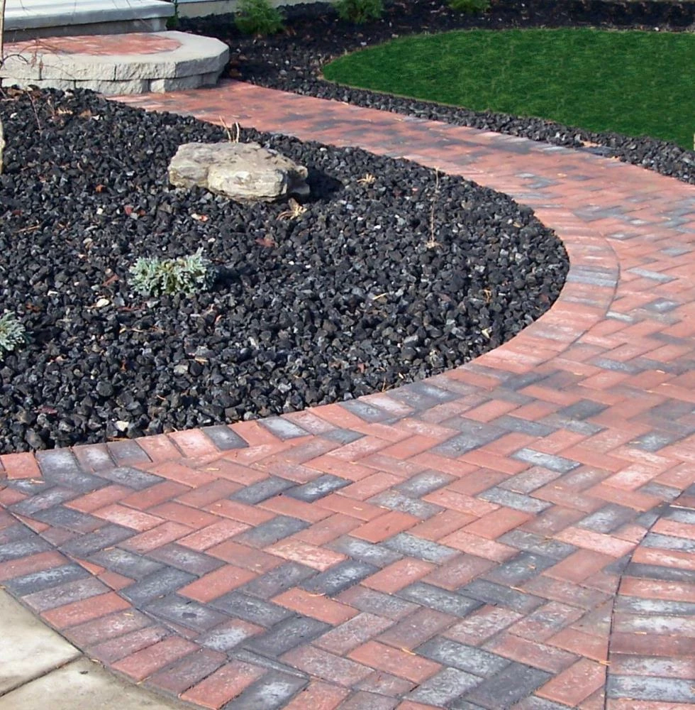 EasyFlex 10-Pack 60-ft Black Plastic Landscape Edging Bundle 4 EasyFlex 10-Pack 60-ft Black Plastic Landscape Edging Bundle - Image 4