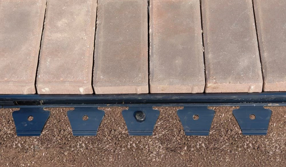 EasyFlex 10-Pack 60-ft Black Plastic Landscape Edging Bundle 7 EasyFlex 10-Pack 60-ft Black Plastic Landscape Edging Bundle - Image 7