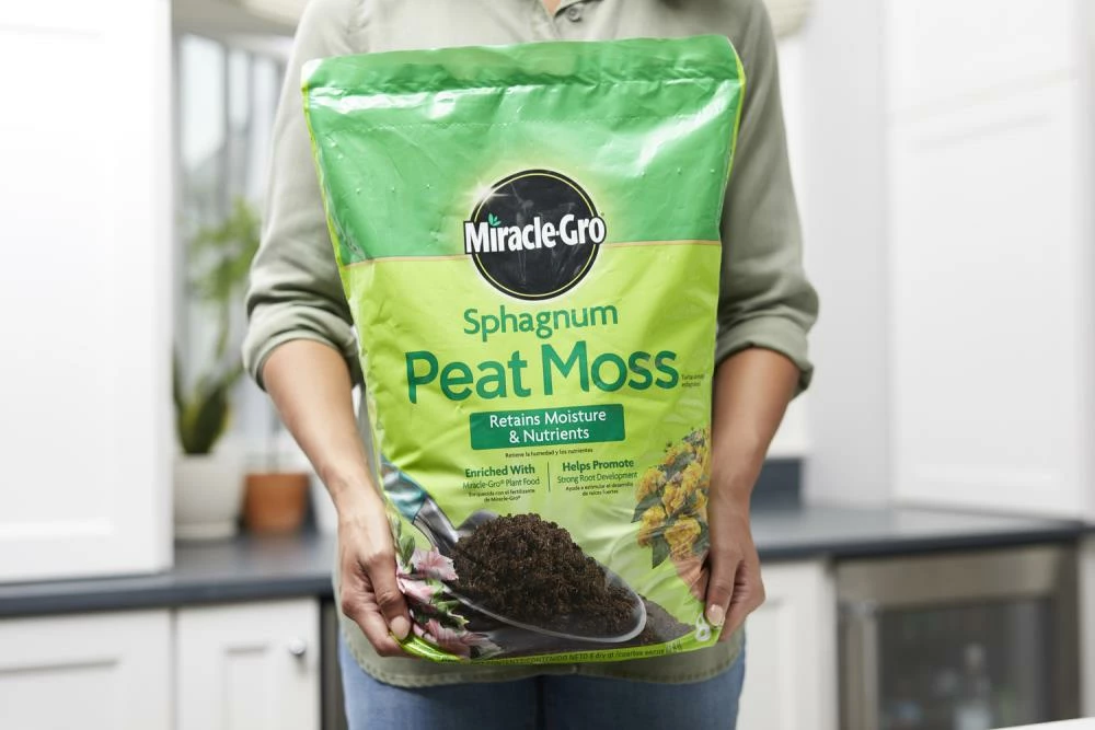 Miracle-Gro Soil & Soil Amendments Moisture Control Peat Moss Moisture Control 4 Miracle-Gro Soil & Soil Amendments Moisture Control Peat Moss Moisture Control - Image 4