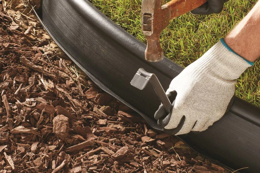 Expert Edge 8-Pack 9.5-in Steel Steel Edging Stake 4 Expert Edge 8-Pack 9.5-in Steel Steel Edging Stake - Image 4