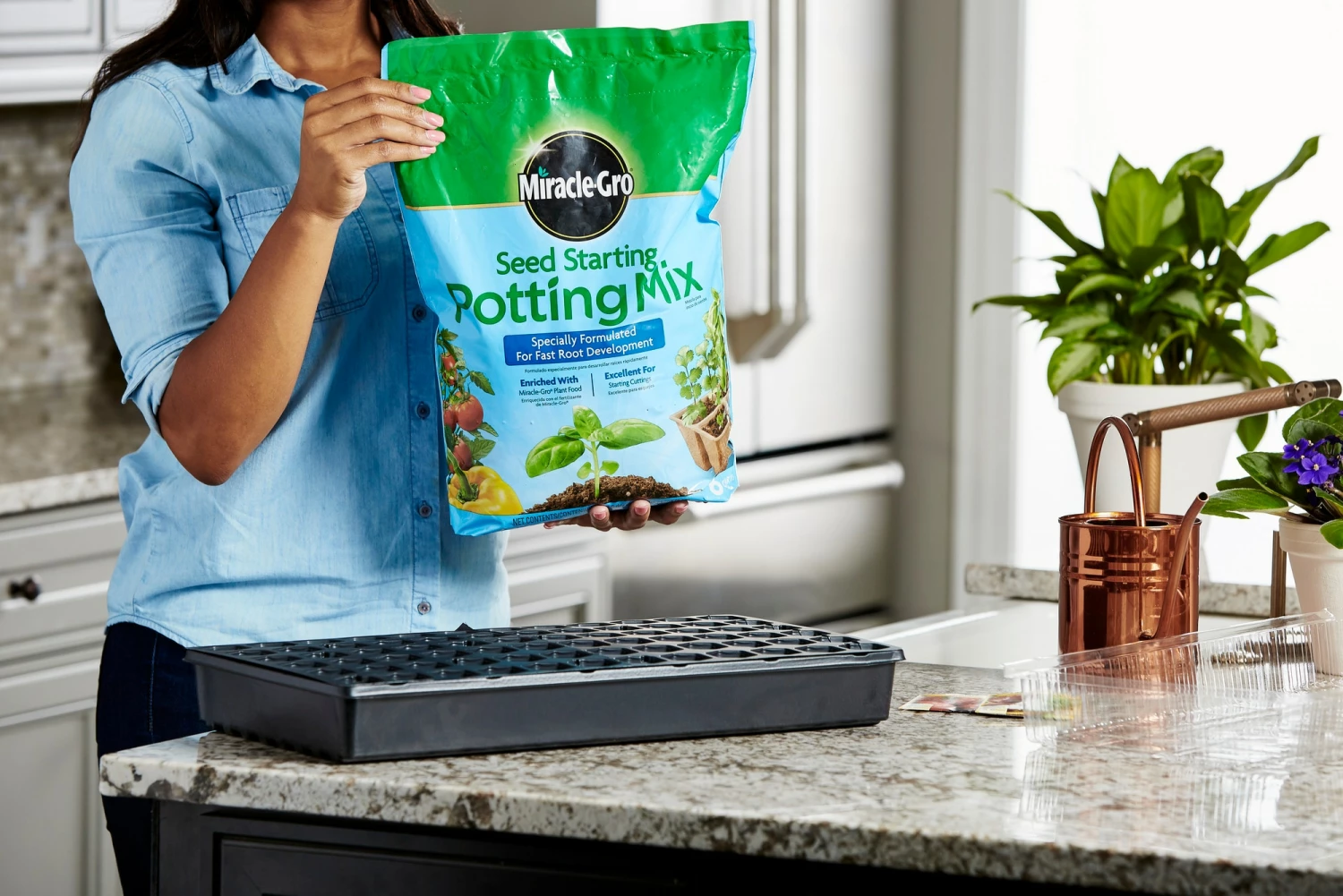 Miracle-Gro Soil & Soil Amendments Seed Starting Potting Mix 2-Pack 8-Quart Potting Soil Mix 4 Miracle-Gro Soil & Soil Amendments Seed Starting Potting Mix 2-Pack 8-Quart Potting Soil Mix - Image 4